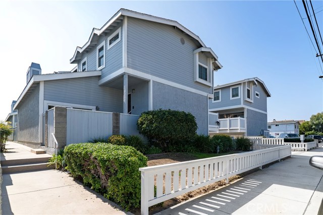 2218 Mathews Avenue, Redondo Beach, California 90278, 3 Bedrooms Bedrooms, ,3 BathroomsBathrooms,Residential,Sold,Mathews,SB18269215