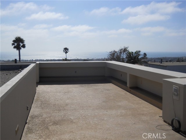 1235 2nd Street, Hermosa Beach, California 90254, 4 Bedrooms Bedrooms, ,4 BathroomsBathrooms,Residential,Sold,2nd,SB17185212