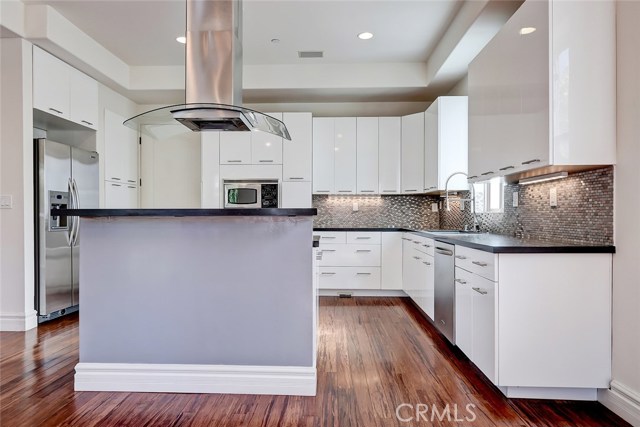 1103 Green Lane, Redondo Beach, California 90278, 5 Bedrooms Bedrooms, ,2 BathroomsBathrooms,Residential,Sold,Green,SB20077811