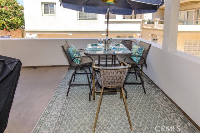 314 Catalina Avenue, Redondo Beach, California 90277, 4 Bedrooms Bedrooms, ,2 BathroomsBathrooms,Residential,Sold,Catalina,SB17106338