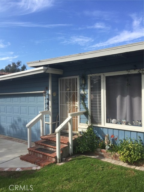 615 23rd Street, Manhattan Beach, California 90266, 2 Bedrooms Bedrooms, ,1 BathroomBathrooms,Residential,Sold,23rd,SB17258560