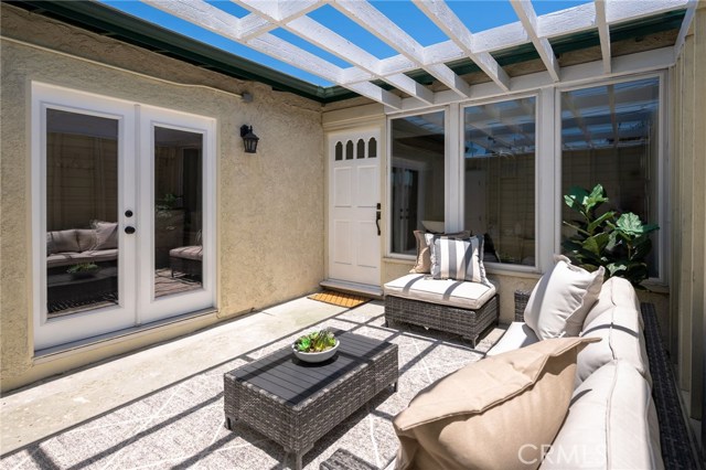25718 Crest, Torrance, California 90505, 3 Bedrooms Bedrooms, ,1 BathroomBathrooms,Residential,Sold,Crest,SB20125093