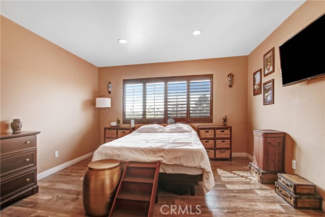 2 Bed Home for Sale in Van Nuys, California