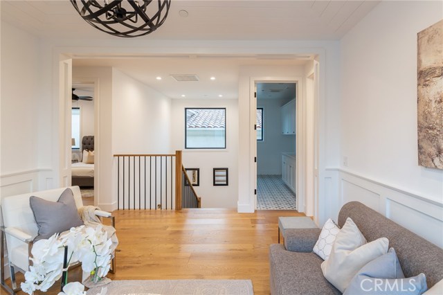 2400 John Street, Manhattan Beach, California 90266, 5 Bedrooms Bedrooms, ,2 BathroomsBathrooms,Residential,Sold,John,SB19208383