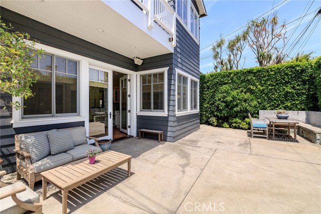 2614 Pacific Avenue, Manhattan Beach, California 90266, 4 Bedrooms Bedrooms, ,3 BathroomsBathrooms,Residential,Sold,Pacific,SB19106317