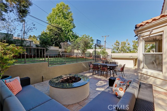 1345 23rd Street, Manhattan Beach, California 90266, 5 Bedrooms Bedrooms, ,3 BathroomsBathrooms,Residential,Sold,23rd,SB17091895