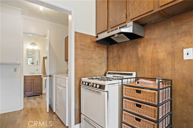 700 Rita Street, Redondo Beach, California 90277, 2 Bedrooms Bedrooms, ,2 BathroomsBathrooms,Residential,Sold,Rita,SB21110960
