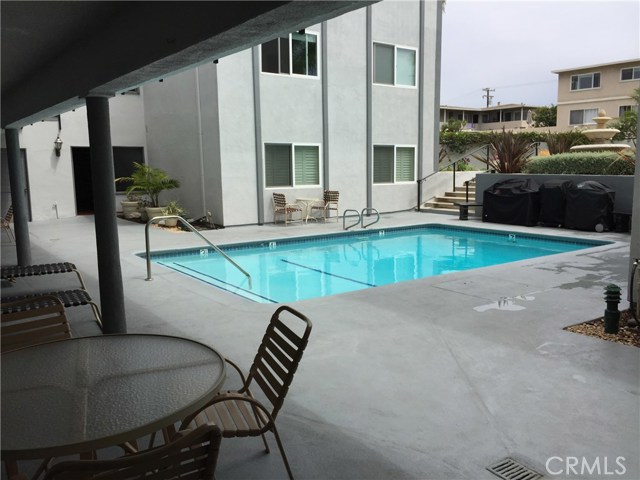 163 Paseo De La Concha, Redondo Beach, California 90277, 2 Bedrooms Bedrooms, ,2 BathroomsBathrooms,Residential,Sold,Paseo De La Concha,PW19202703