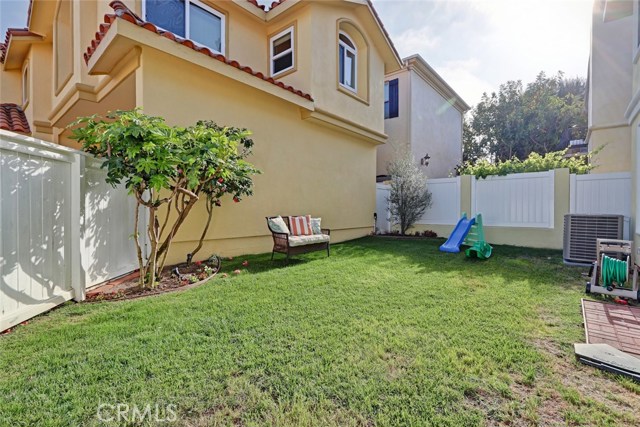2004 Gates Avenue, Redondo Beach, California 90278, 4 Bedrooms Bedrooms, ,2 BathroomsBathrooms,Residential,Sold,Gates,SB18097486