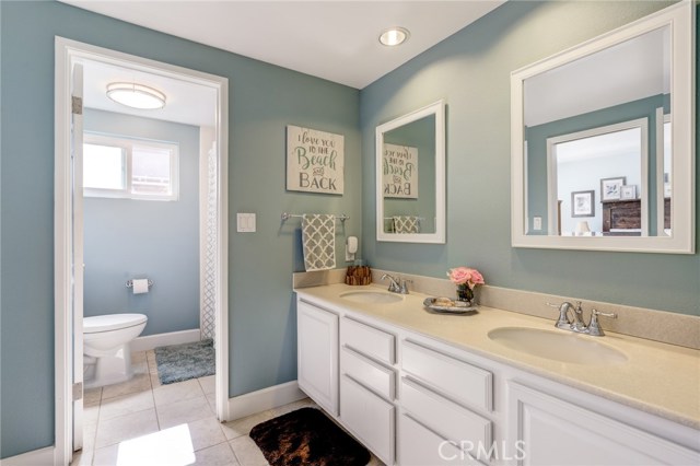 417 Susana Avenue, Redondo Beach, California 90277, 4 Bedrooms Bedrooms, ,2 BathroomsBathrooms,Residential,Sold,Susana,SB20152659