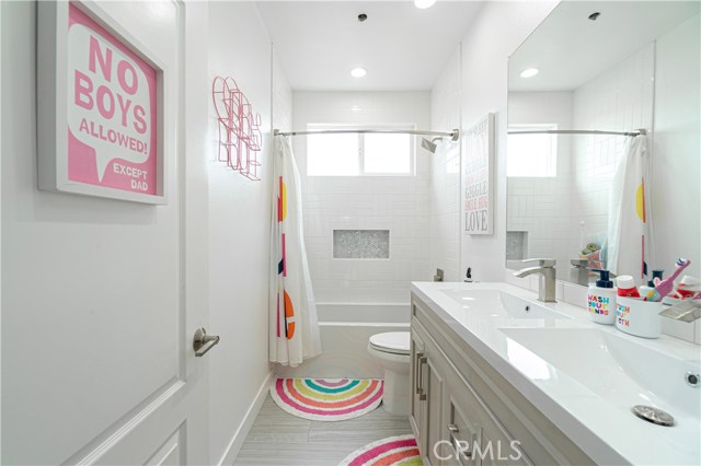 Upstairs bathroom