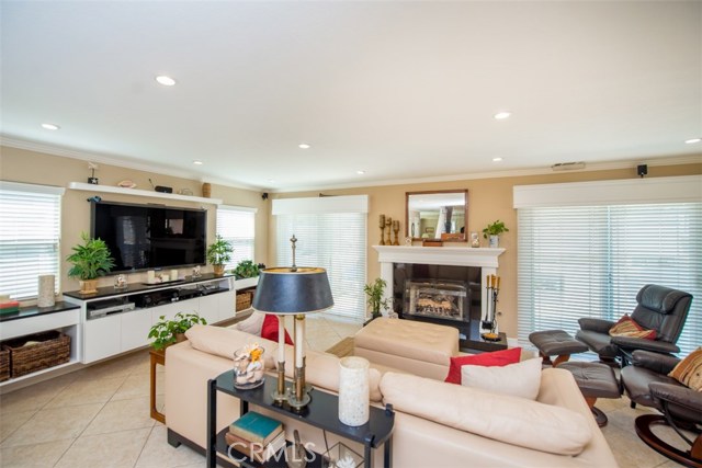 113 Guadalupe Avenue, Redondo Beach, California 90277, 4 Bedrooms Bedrooms, ,3 BathroomsBathrooms,Residential,Sold,Guadalupe,IG18073720