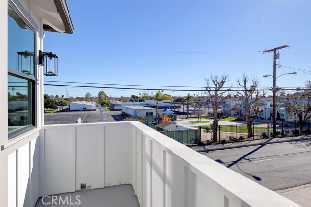 2122 Perry Avenue, Redondo Beach, California 90278, 5 Bedrooms Bedrooms, ,4 BathroomsBathrooms,Residential,Sold,Perry,PV19015691