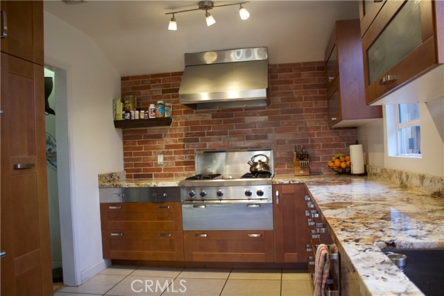 2 Bed Home for Sale in Lake Balboa, California