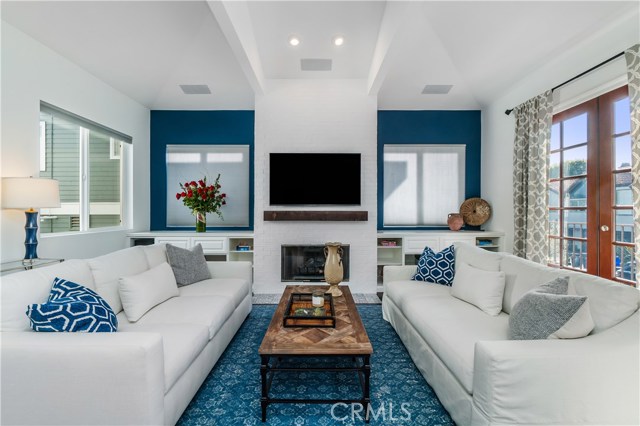 3304 Poinsettia Avenue, Manhattan Beach, California 90266, 5 Bedrooms Bedrooms, ,2 BathroomsBathrooms,Residential,Sold,Poinsettia,SB20035052