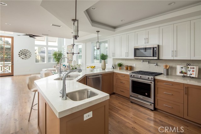 STAINLESS STEEL APPLIANCES