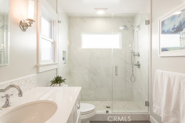 304 Gertruda Avenue, Redondo Beach, California 90277, 3 Bedrooms Bedrooms, ,2 BathroomsBathrooms,Residential,Sold,Gertruda,PV17065927