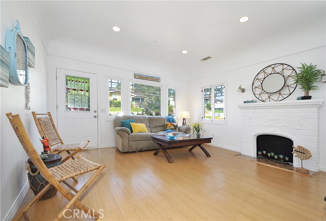 511 Guadalupe Avenue, Redondo Beach, California 90277, 3 Bedrooms Bedrooms, ,1 BathroomBathrooms,Residential,Sold,Guadalupe,PV18201665