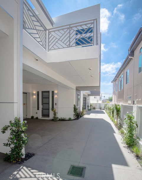 2520 Nelson Avenue, Redondo Beach, California 90278, 4 Bedrooms Bedrooms, ,3 BathroomsBathrooms,Residential,Sold,Nelson,PV17221632