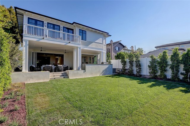 1619 9th Street, Manhattan Beach, California 90266, 5 Bedrooms Bedrooms, ,2 BathroomsBathrooms,Residential,Sold,9th,SB20114011