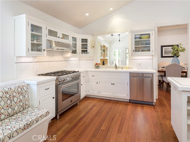 2713 Oak Avenue, Manhattan Beach, California 90266, 4 Bedrooms Bedrooms, ,2 BathroomsBathrooms,Residential,Sold,Oak,SB19125153