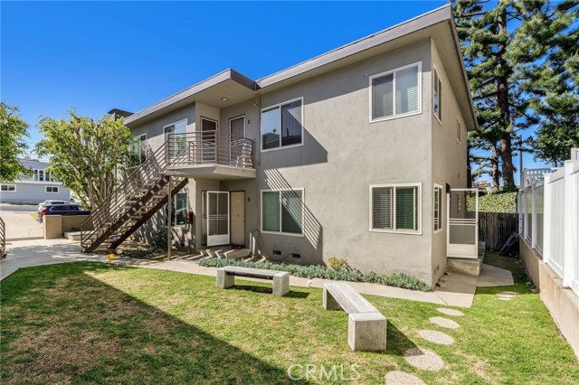 1141 11th Street, Manhattan Beach, California 90266, ,Residential Income,Sold,11th,SB21118352