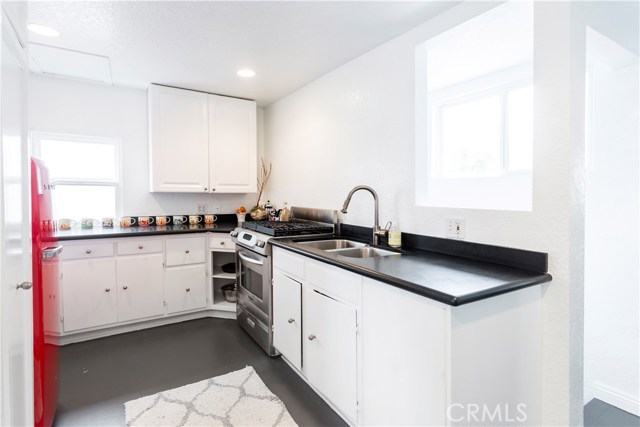 834 Palm Drive, Hermosa Beach, California 90254, 3 Bedrooms Bedrooms, ,2 BathroomsBathrooms,Residential,Sold,Palm,SB19075998