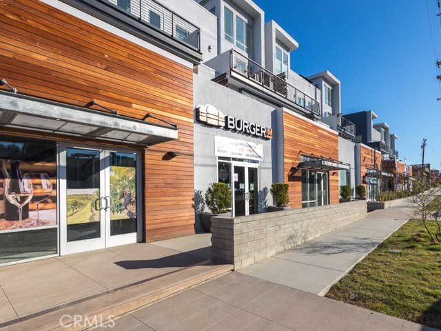 1920 Pacific Coast Highway, Redondo Beach, California 90277, 2 Bedrooms Bedrooms, ,2 BathroomsBathrooms,Residential,Sold,Pacific Coast Highway,SB21006104