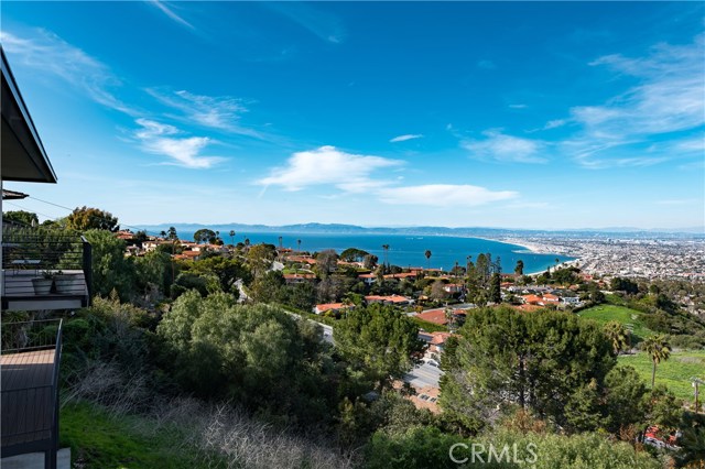 6061 Woodfern Drive, Rancho Palos Verdes, California 90275, 6 Bedrooms Bedrooms, ,4 BathroomsBathrooms,Residential,Sold,Woodfern,SB19042575