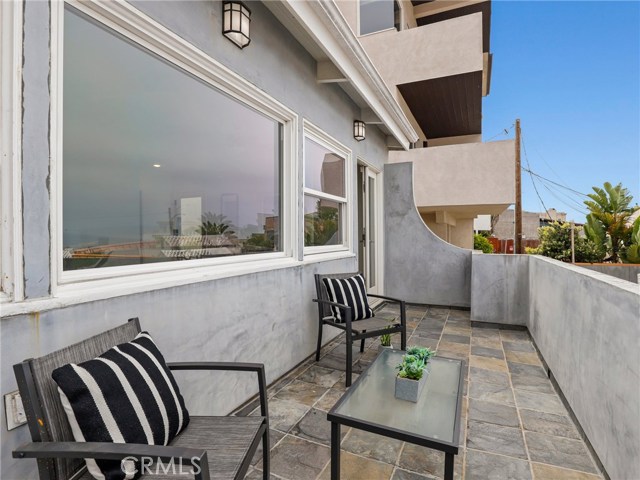 3605 Crest Drive, Manhattan Beach, California 90266, 2 Bedrooms Bedrooms, ,2 BathroomsBathrooms,Residential,Sold,Crest,PW20101894