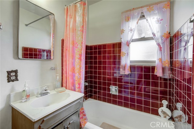 3409 Gibson Place, Redondo Beach, California 90278, 3 Bedrooms Bedrooms, ,1 BathroomBathrooms,Residential,Sold,Gibson,SB20159003