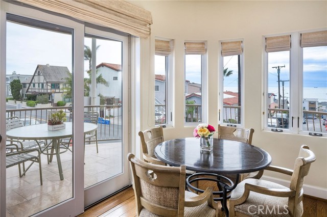 301 Homer Street, Manhattan Beach, California 90266, 3 Bedrooms Bedrooms, ,3 BathroomsBathrooms,Residential,Sold,Homer,SB19074682