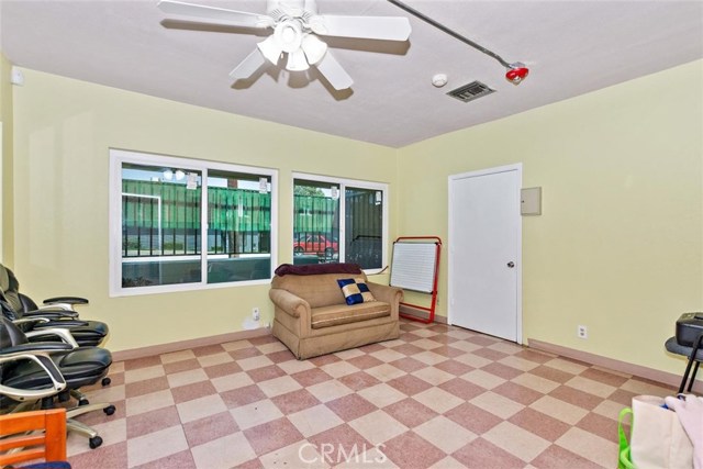 Lynwood, ,Commercial,For Sale,Lynwood,CV20155528