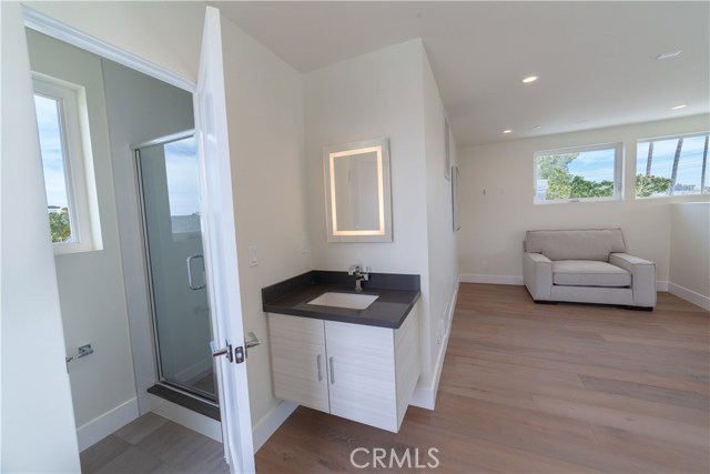 2311 Voorhees Avenue, Redondo Beach, California 90278, 3 Bedrooms Bedrooms, ,3 BathroomsBathrooms,Residential,Sold,Voorhees,SB19035911