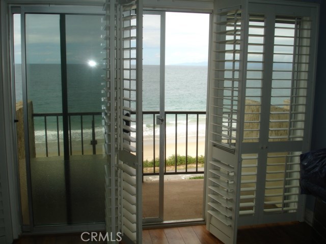 535 Esplanade, Redondo Beach, California 90277, 1 Bedroom Bedrooms, ,2 BathroomsBathrooms,Residential,Sold,Esplanade,IN20070842