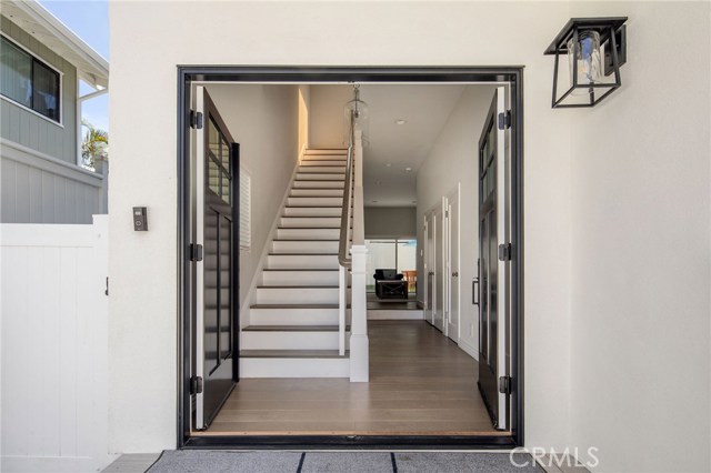 712 Irena Avenue, Redondo Beach, California 90277, 3 Bedrooms Bedrooms, ,1 BathroomBathrooms,Residential,Sold,Irena,SB20172033