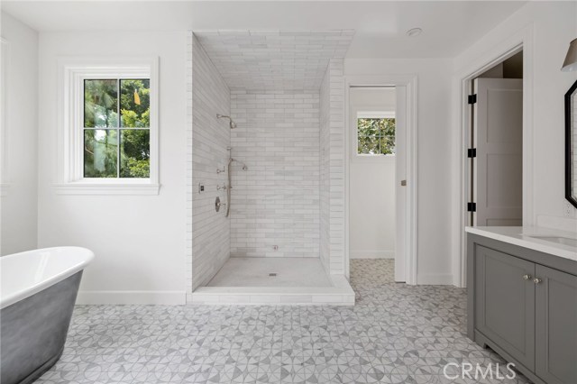 648 30th Street, Manhattan Beach, California 90266, 5 Bedrooms Bedrooms, ,5 BathroomsBathrooms,Residential,Sold,30th,SB20096083