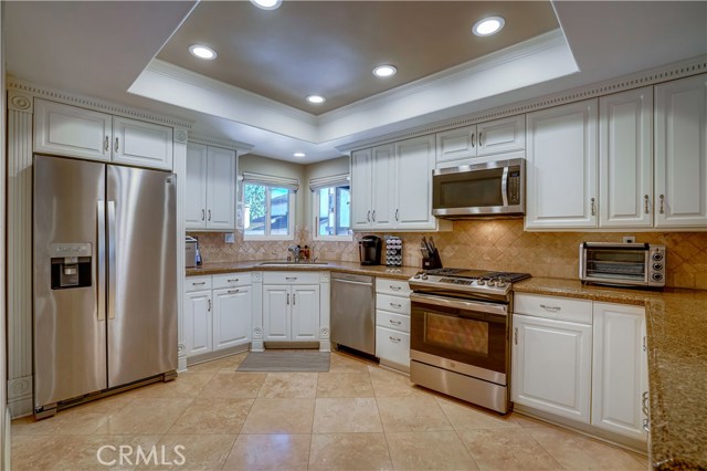 2208 Huntington Lane, Redondo Beach, California 90278, 4 Bedrooms Bedrooms, ,2 BathroomsBathrooms,Residential,Sold,Huntington,SB21022520