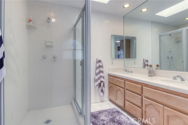 128 Broadway, Redondo Beach, California 90277, 3 Bedrooms Bedrooms, ,2 BathroomsBathrooms,Residential,Sold,Broadway,SB18062496