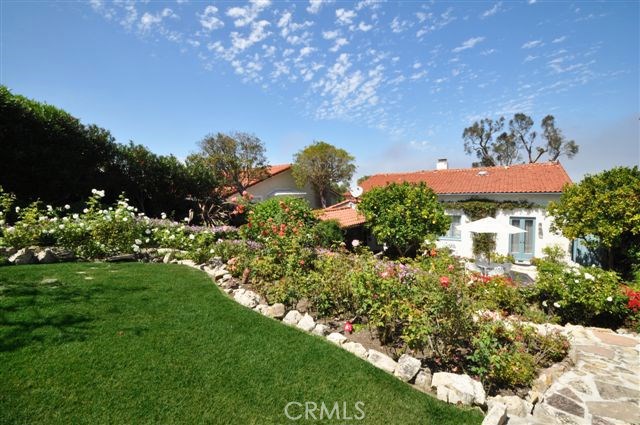 640 Via Del Monte, Palos Verdes Estates, California 90274, 3 Bedrooms Bedrooms, ,2 BathroomsBathrooms,Residential,Sold,Via Del Monte,PV17143780