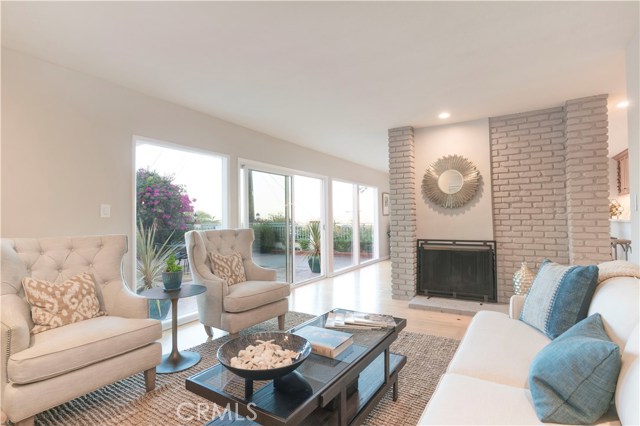 2105 Velez Drive, Rancho Palos Verdes, California 90275, 3 Bedrooms Bedrooms, ,2 BathroomsBathrooms,Residential,Sold,Velez,SB17138071