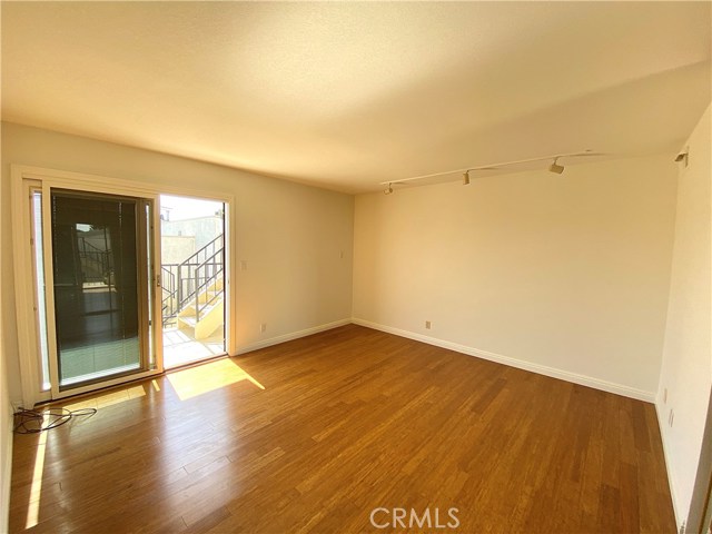 1401 12th Street, Manhattan Beach, California 90266, 3 Bedrooms Bedrooms, ,2 BathroomsBathrooms,Residential,Sold,12th,SB20043052