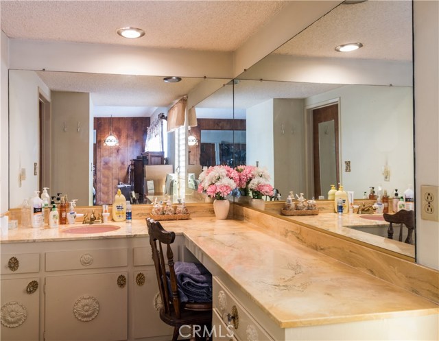 1437 23rd Street, Manhattan Beach, California 90266, 4 Bedrooms Bedrooms, ,2 BathroomsBathrooms,Residential,Sold,23rd,SB18075646
