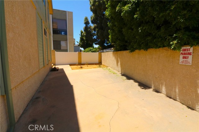 211 Helberta Avenue, Redondo Beach, California 90277, 2 Bedrooms Bedrooms, ,2 BathroomsBathrooms,Residential,Sold,Helberta,RS19118190