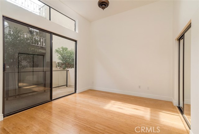 420 Esplanade, Redondo Beach, California 90277, 3 Bedrooms Bedrooms, ,2 BathroomsBathrooms,Residential,Sold,Esplanade,SB17257149