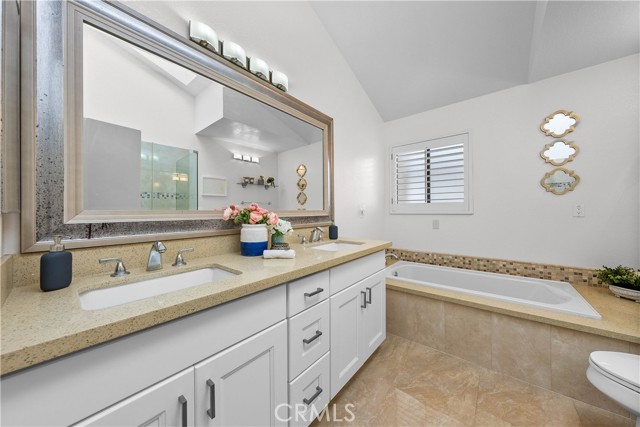 2603 Gates Avenue, Redondo Beach, California 90278, 3 Bedrooms Bedrooms, ,2 BathroomsBathrooms,Residential,Sold,Gates,SB21077665