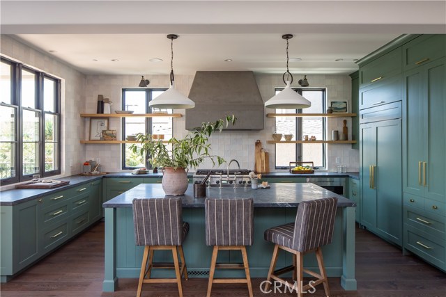 1720 Walnut Avenue, Manhattan Beach, California 90266, 5 Bedrooms Bedrooms, ,4 BathroomsBathrooms,Residential,Sold,Walnut,SB20059383