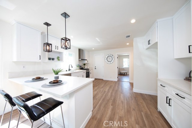 5 Bed Home for Sale in Los Angeles, California