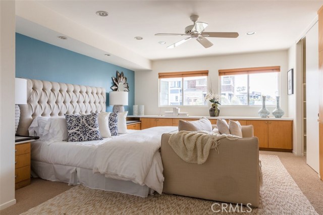 229 24th Street, Hermosa Beach, California 90254, 4 Bedrooms Bedrooms, ,3 BathroomsBathrooms,Residential,Sold,24th,DW17092631