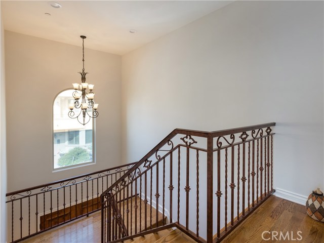 300 28th Street, Manhattan Beach, California 90266, 3 Bedrooms Bedrooms, ,3 BathroomsBathrooms,Residential,Sold,28th,SB20234864